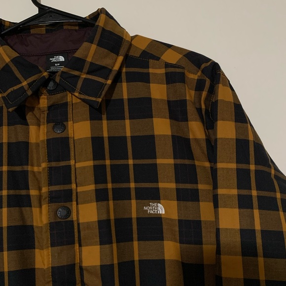 The North Face Reversible Insulated Flannel - Picture 5 of 6